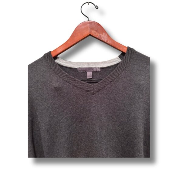 Old Navy Men’s Size XL Dark Gray Long Sleeve Sweater V-Neck - Modern Classic - Picture 5 of 7